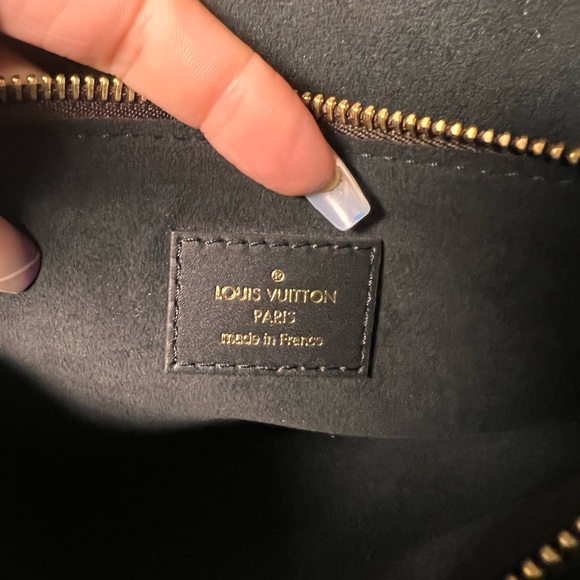Louis Vuitton Hand Bag Authentic - Picture 5 of 5